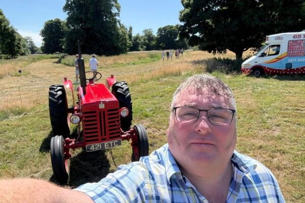 519174275_3935893290056955_1173169691933744425_n